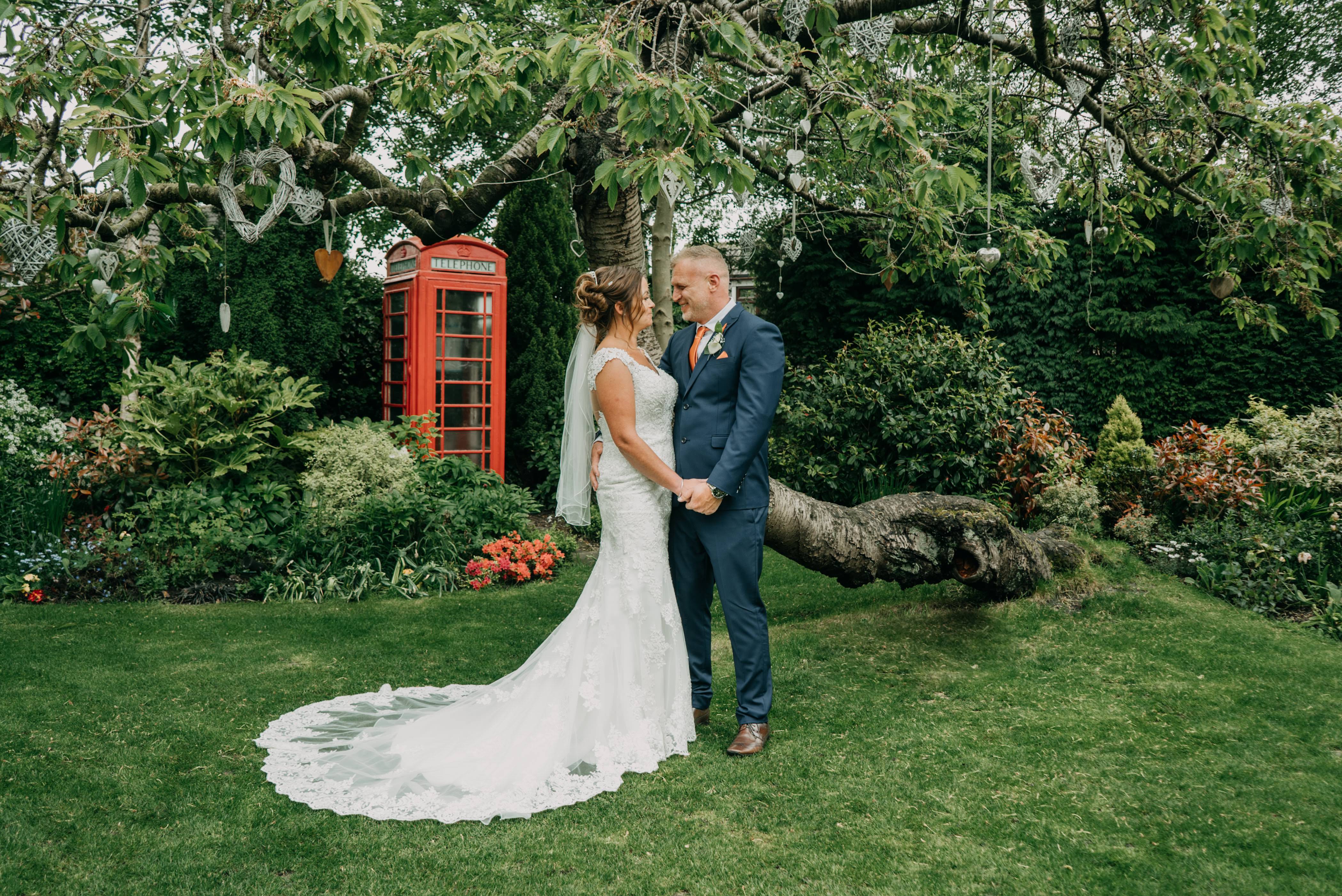 full length portrait shots at Dimplewell Manor
