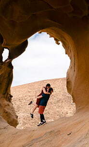 jon and mary doing a lift