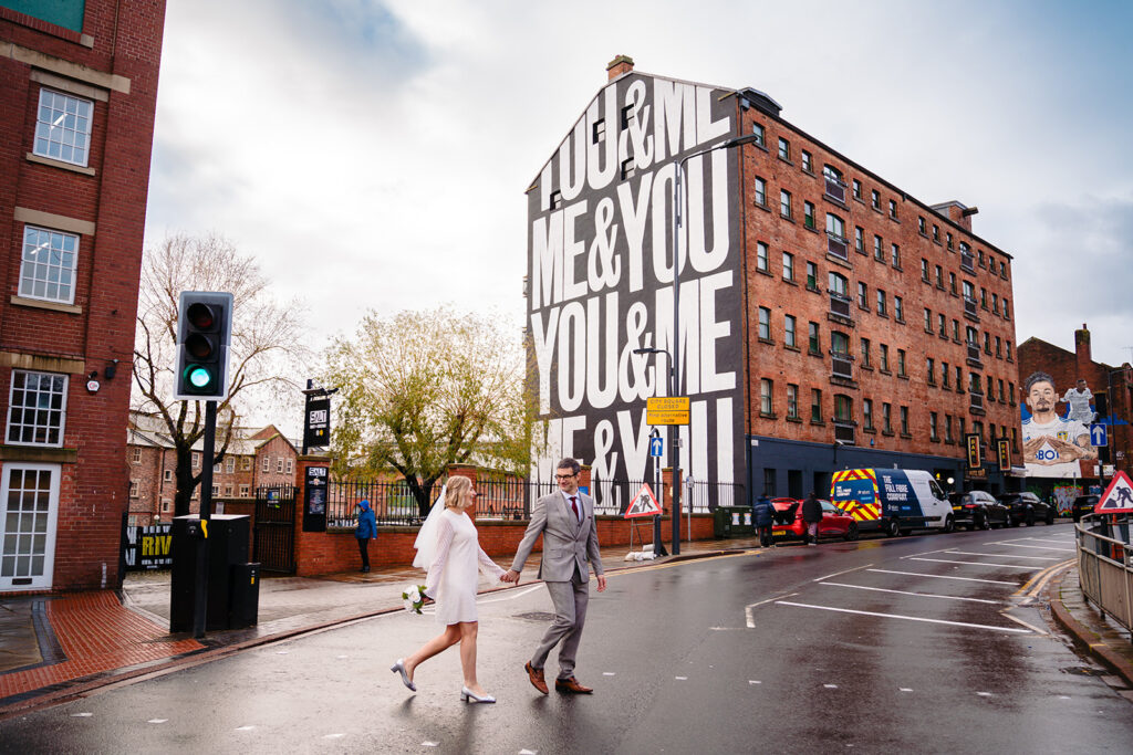 Rainy Wedding Photo Story Ideas That Work
