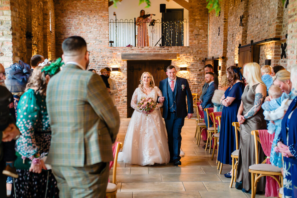 Unposed Wedding Photographer